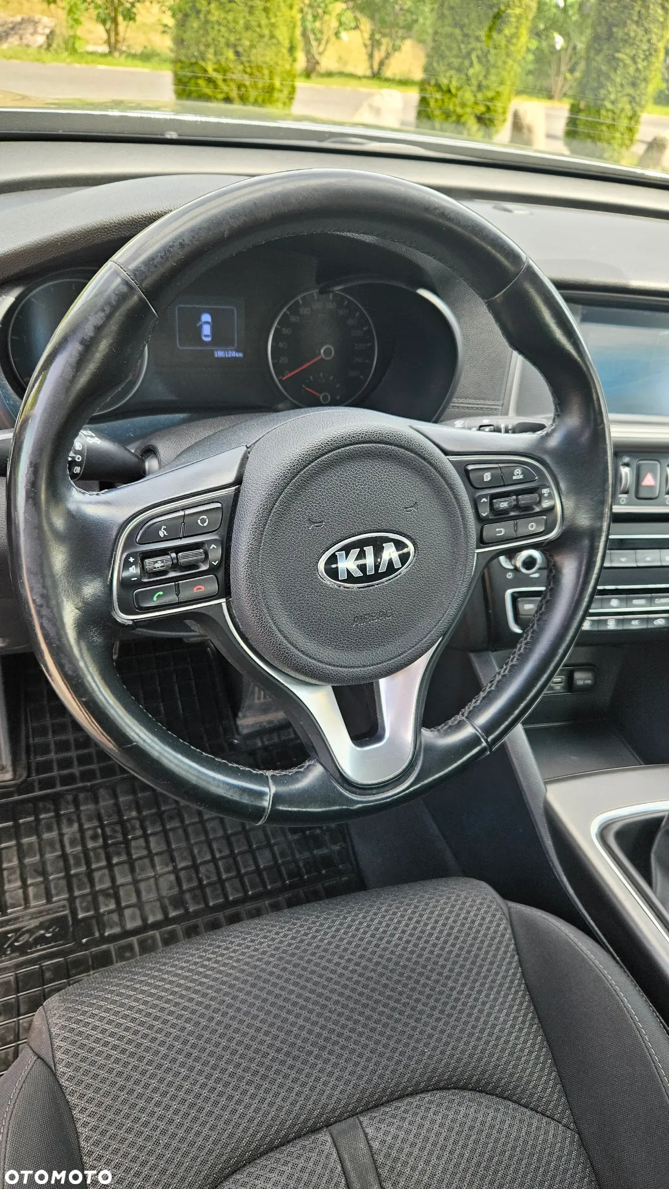 Kia Optima - 22