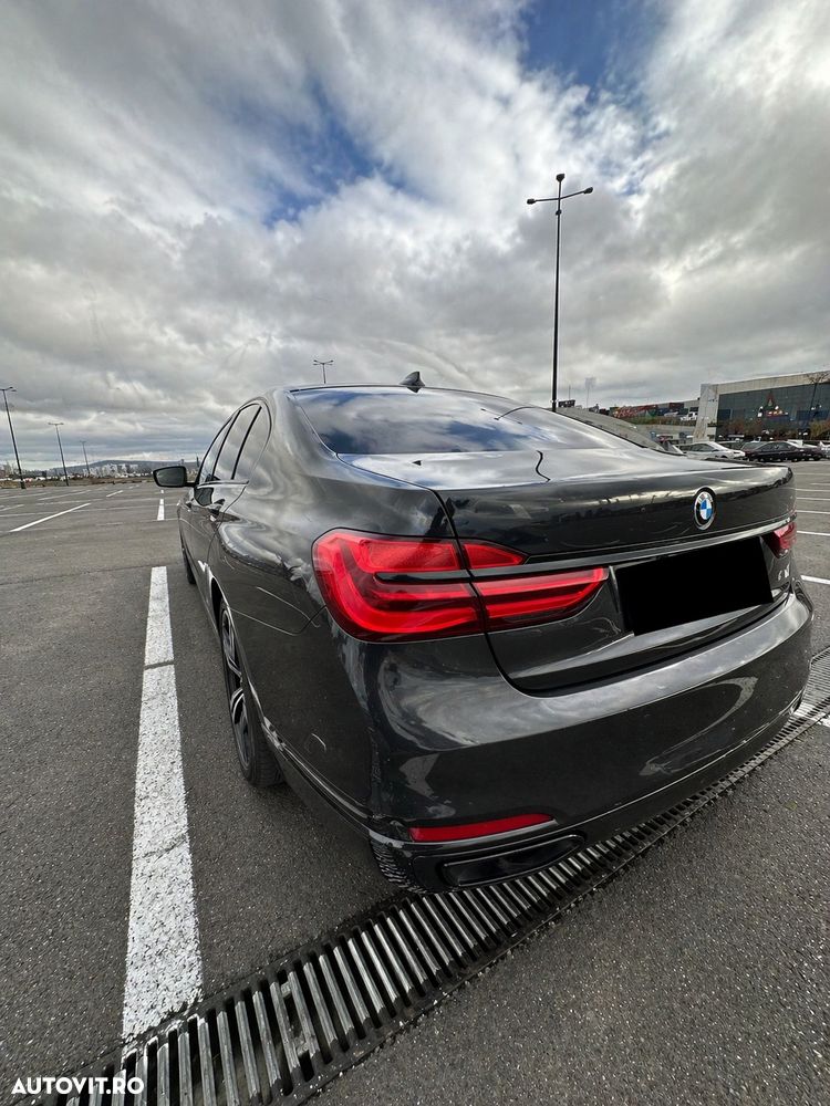 BMW Seria 7 740d xDrive - 2