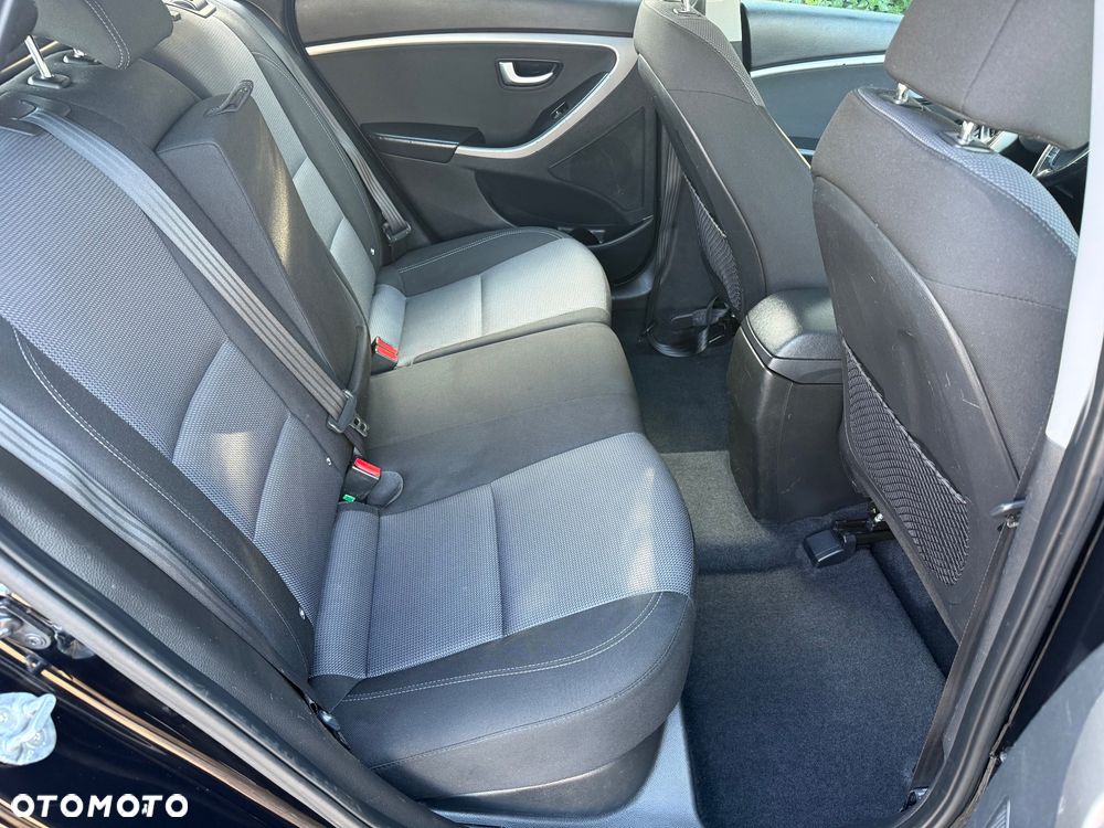 Hyundai i30 - 21