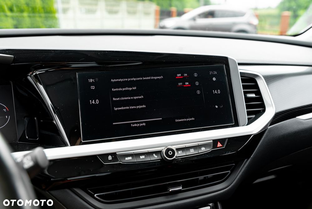Opel Grandland 1.2 DI Automatik Business Elegance - 35