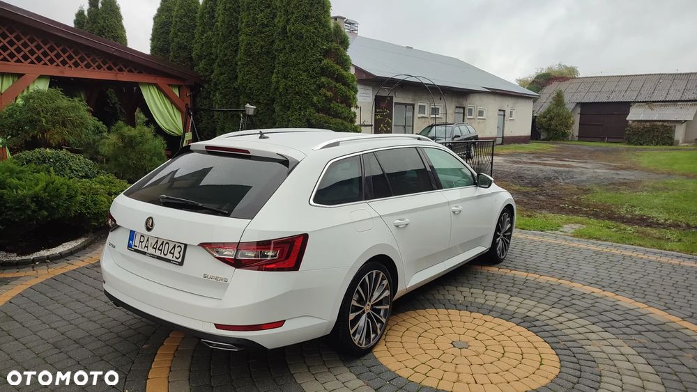 Skoda Superb 2.0 TDI SCR L&K DSG - 4