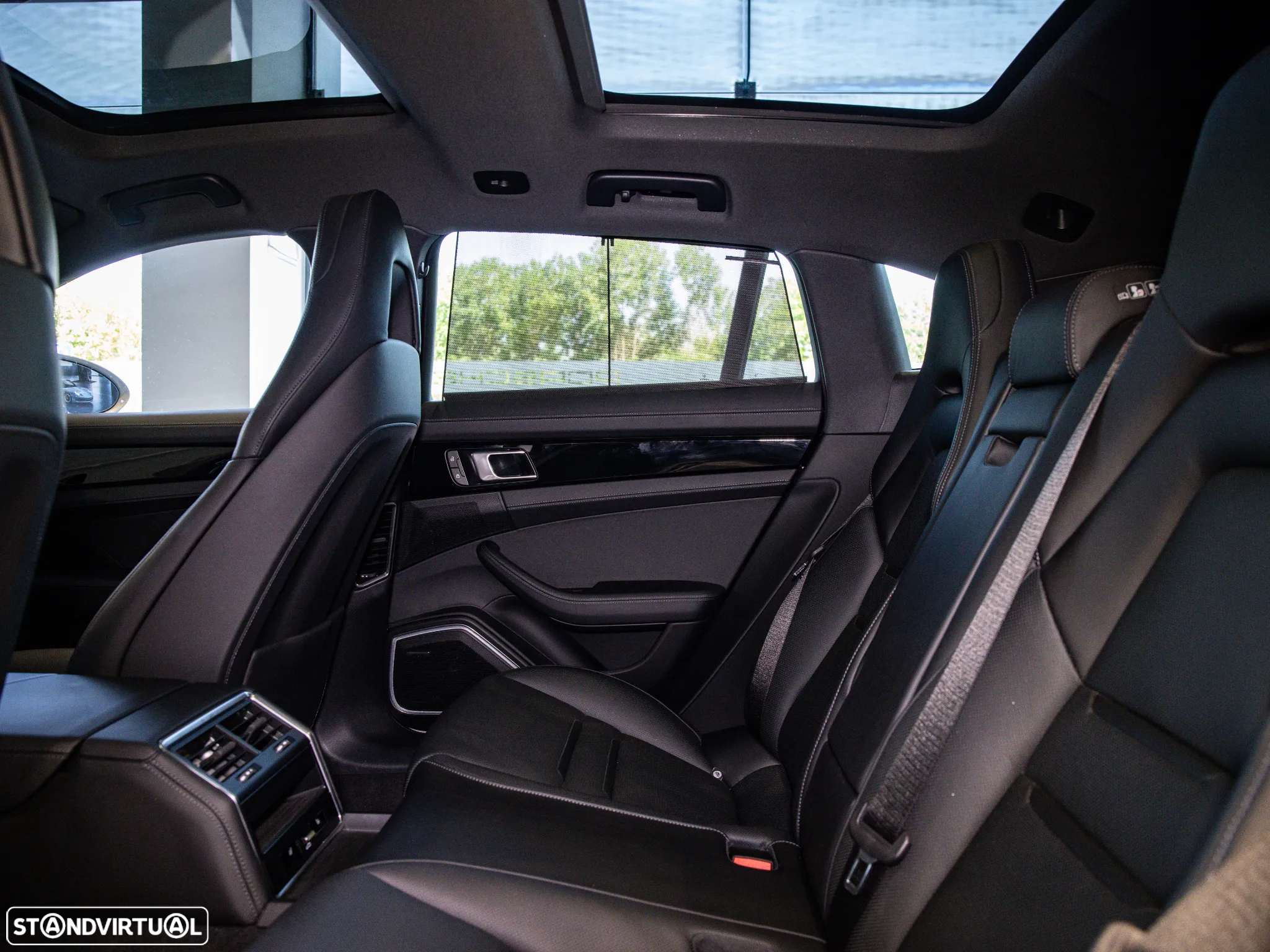 Porsche Panamera Sport Turismo 4S E-Hybrid - 48