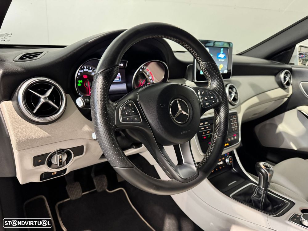 Mercedes-Benz CLA 180 d Shooting Brake Urban - 31