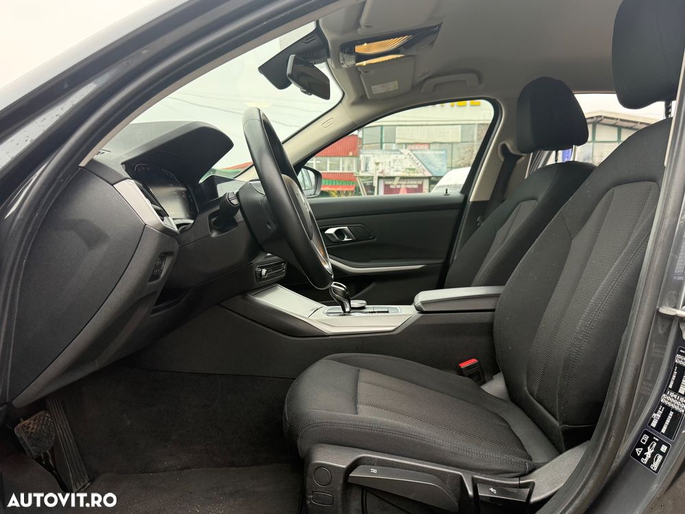 BMW Seria 3 320d xDrive Aut. Edition Luxury Line Purity - 23
