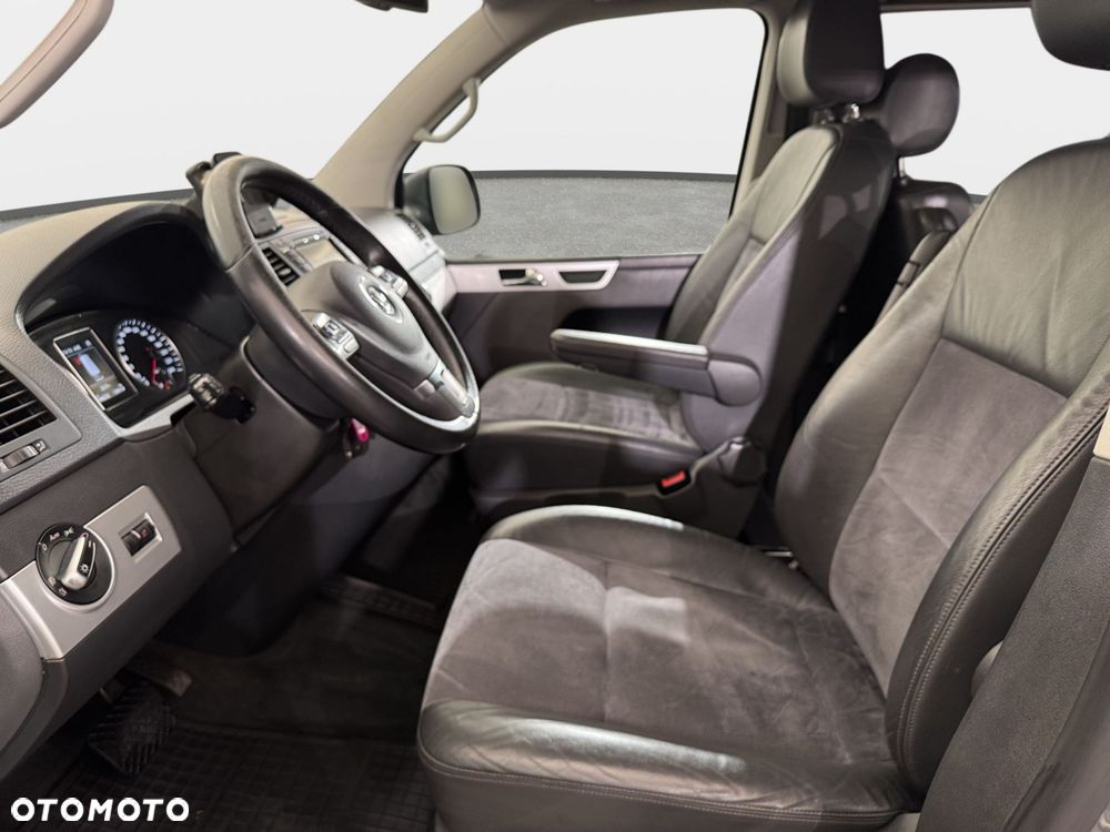 Volkswagen Multivan - 20