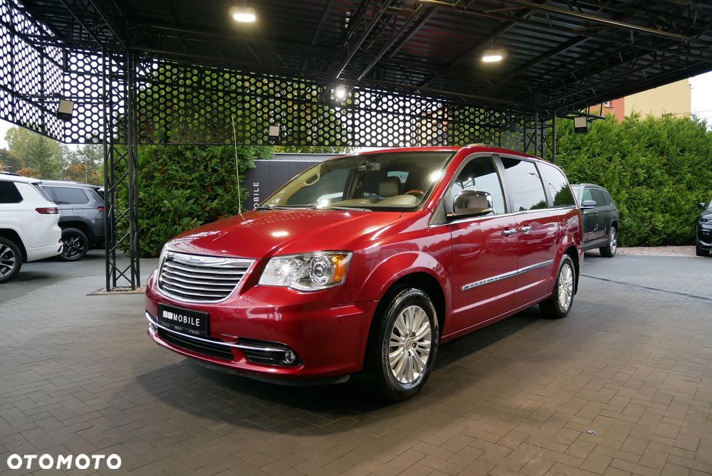Chrysler Town & Country 3.6 Limited - 1