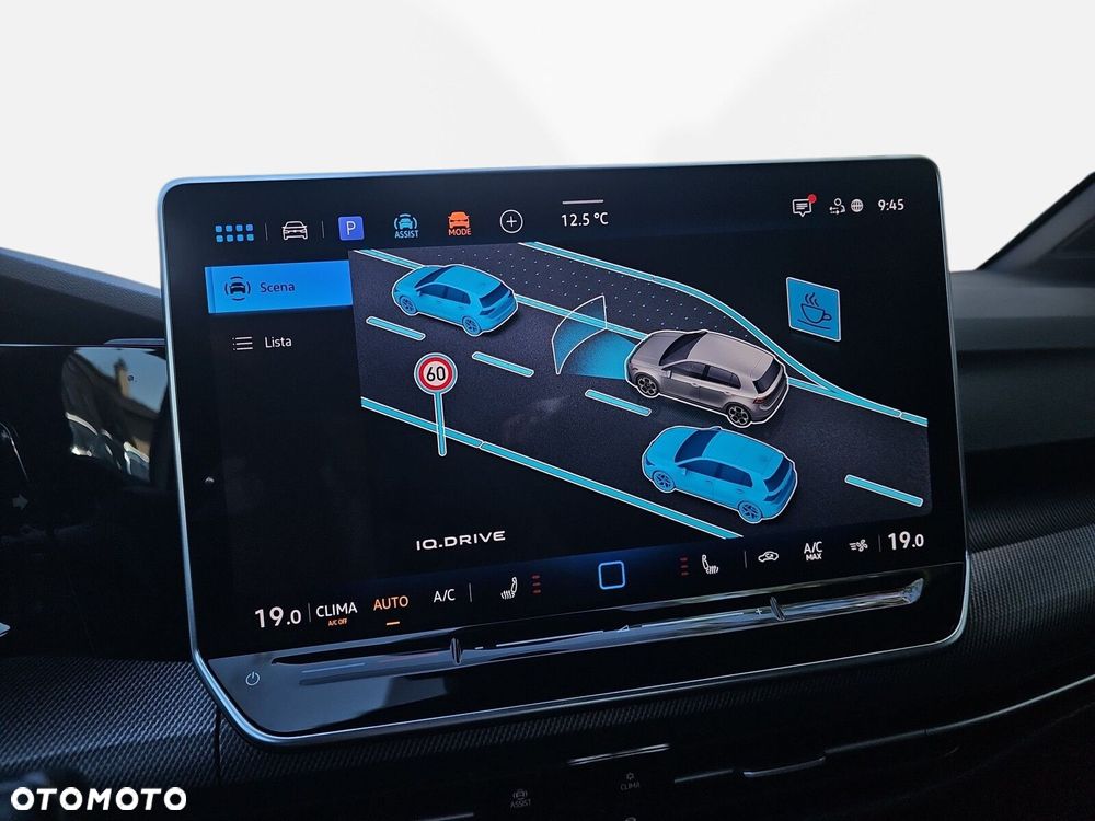 Volkswagen Golf - 34