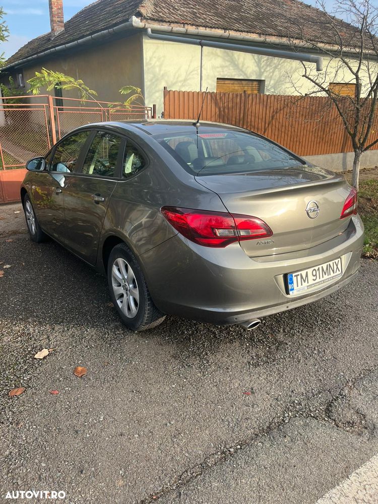 Opel Astra 1.4 ECOTEC Turbo Active - 11