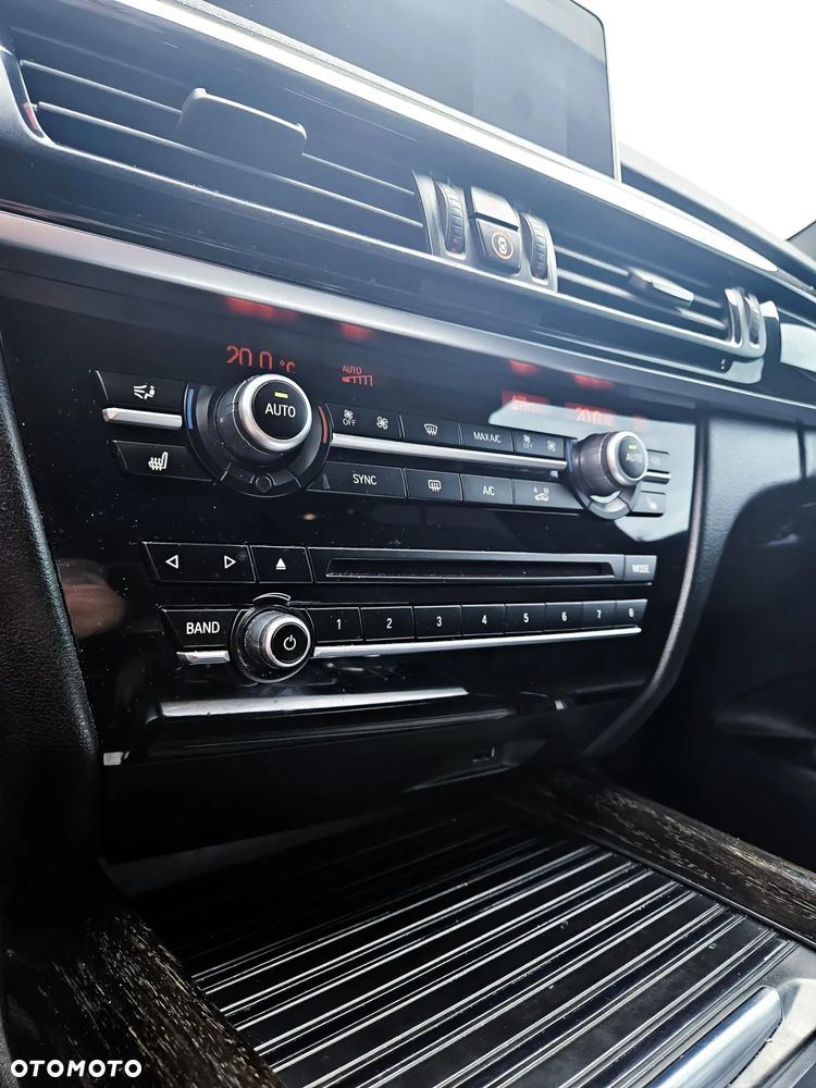 BMW X5 xDrive35i - 15