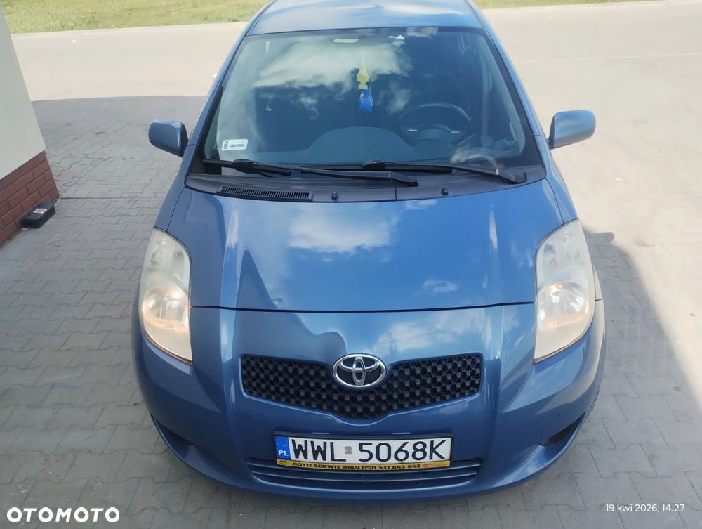 Toyota Yaris - 2
