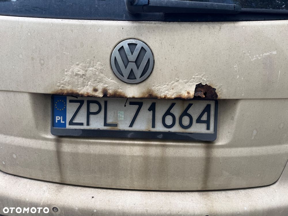 Volkswagen Touran 2.0 TDI DPF Highline DSG - 5