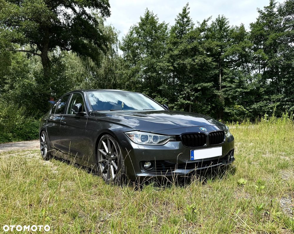 BMW Seria 3 335i - 1