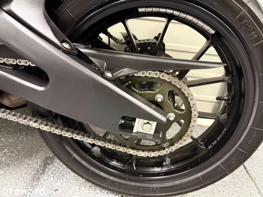 Yamaha MT - 14