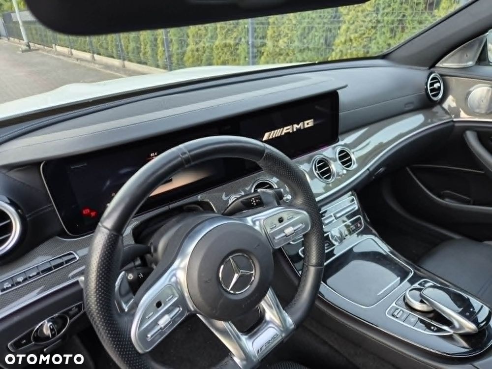 Mercedes-Benz Klasa E - 15