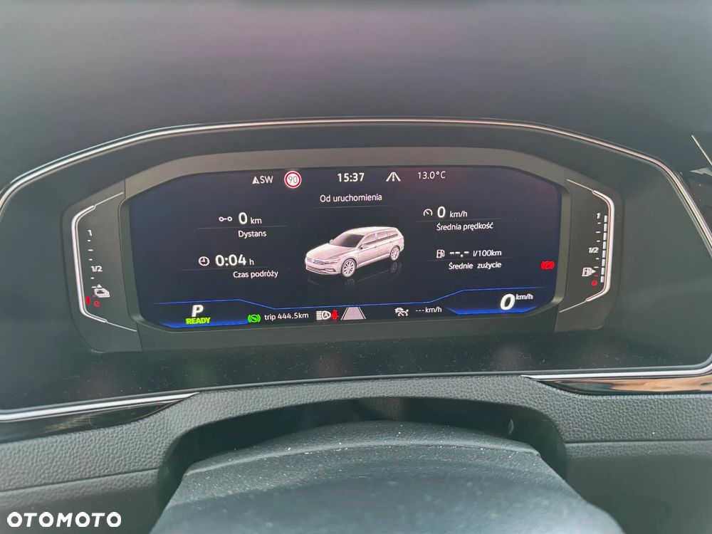 Volkswagen Passat - 18