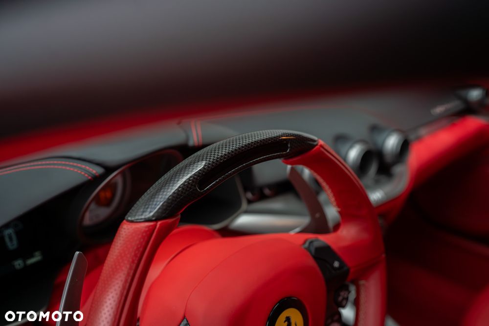 Ferrari F12berlinetta - 19