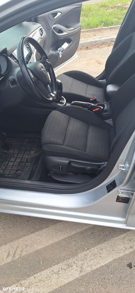 Opel Astra 1.6 D (CDTI) Start/Stop Innovation - 9