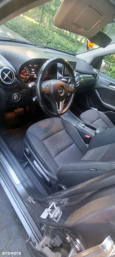 Mercedes-Benz Klasa B 180 (BlueEFFICIENCY) 7G-DCT - 9