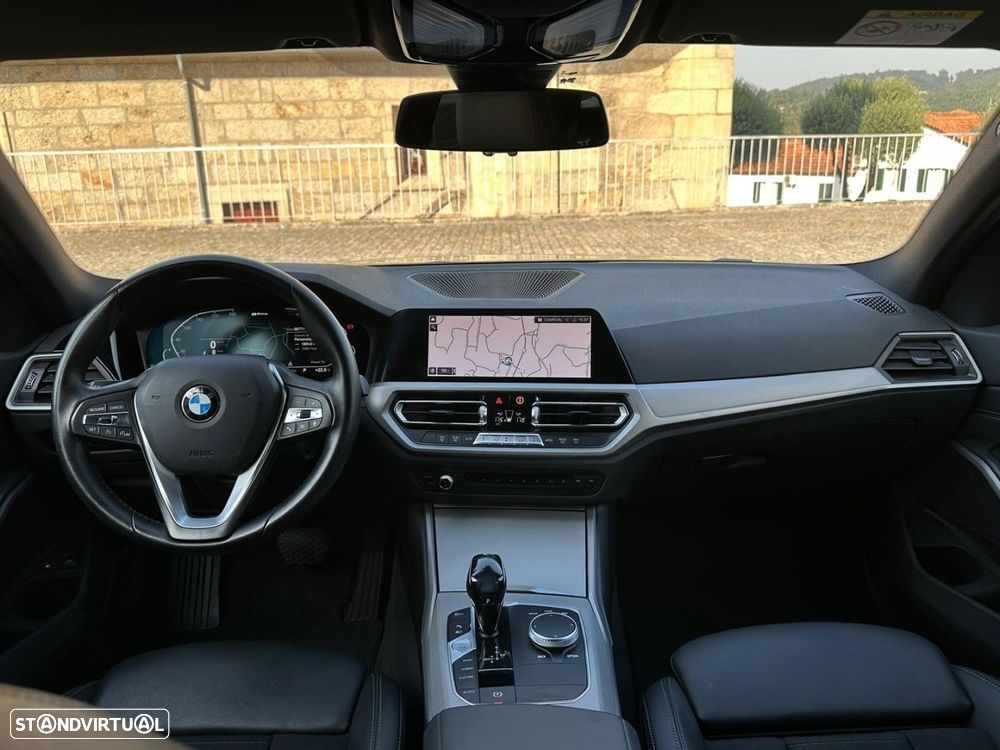 BMW 320 e Touring Auto - 9