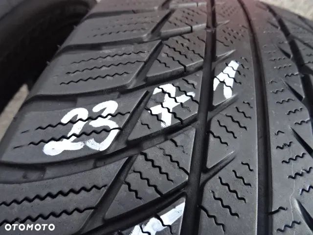 205/60/R17 93H BRIDGESTONE BLIZZAK LM001 - 9