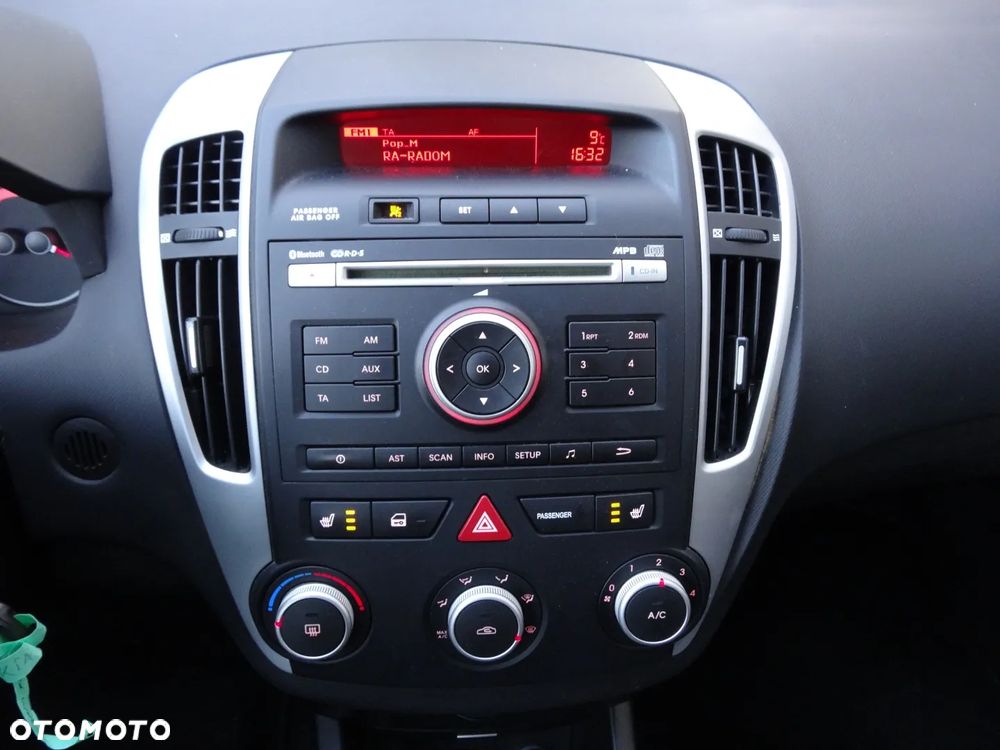 Kia Ceed 1.4 Comfort - 25