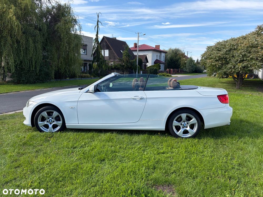 BMW Seria 3 320i Edition Exclusive - 1