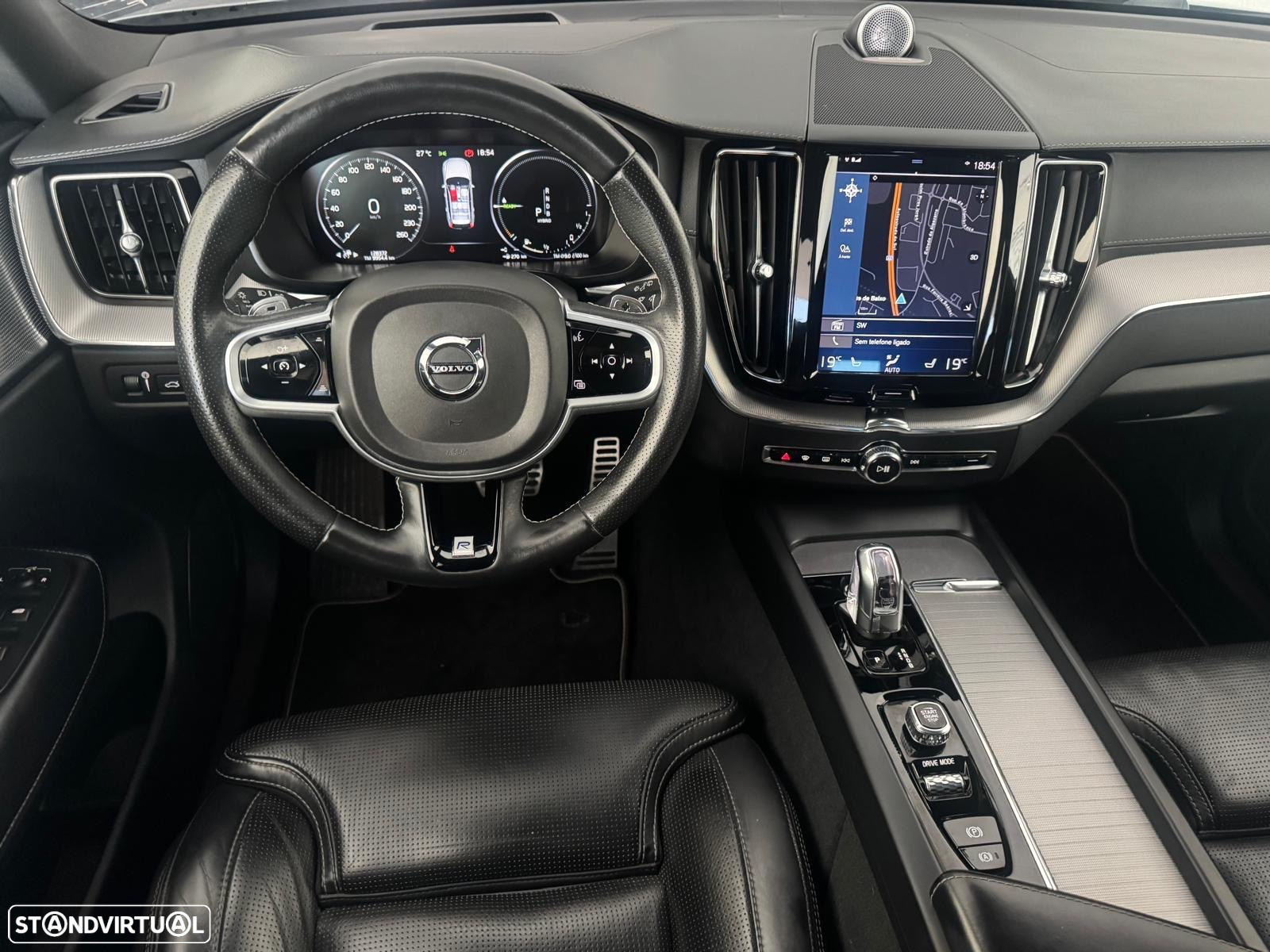 Volvo XC 60 2.0 T8 PHEV R-Design AWD - 20