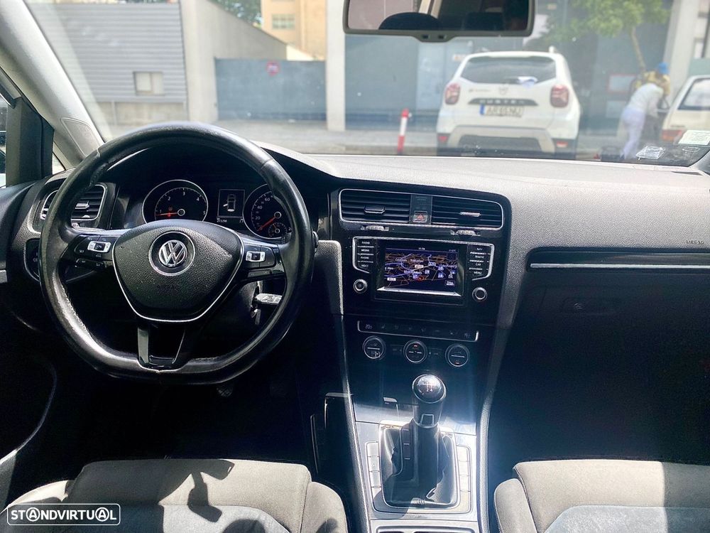 VW Golf 1.6 TDi BlueMotion Comfortline - 13
