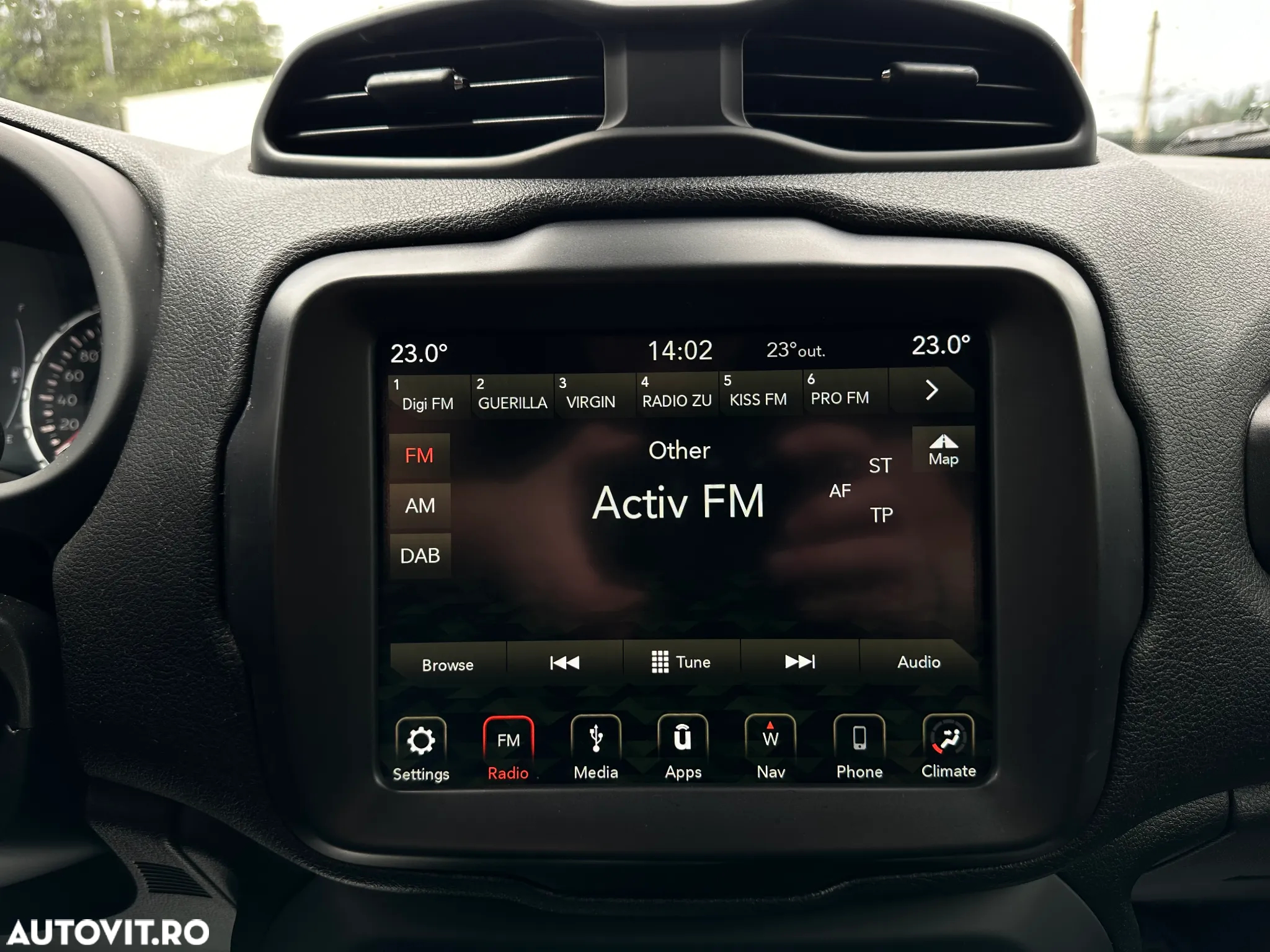 Jeep Renegade 1.3 T-GDI Automatik Longitude - 39