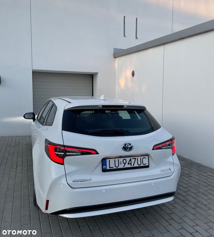 Toyota Corolla 1.8 Hybrid Business Edition - 18