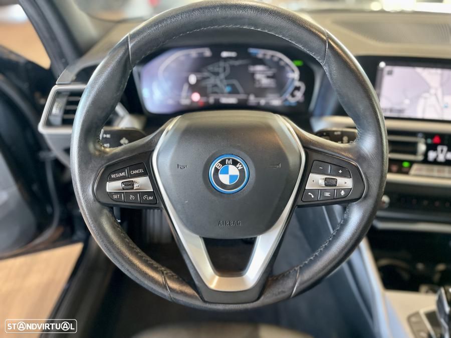 BMW 320 e Corporate Edition Auto - 13