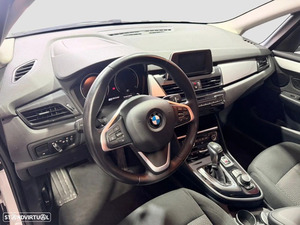 BMW 225xe Active Tourer Advantage - 11