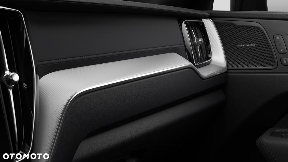 Volvo XC 60 B5 B AWD Ultra Black Edition - 8