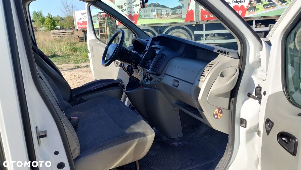 Renault Trafic - 18