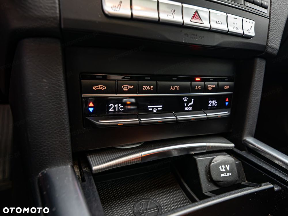 Mercedes-Benz Klasa E - 23