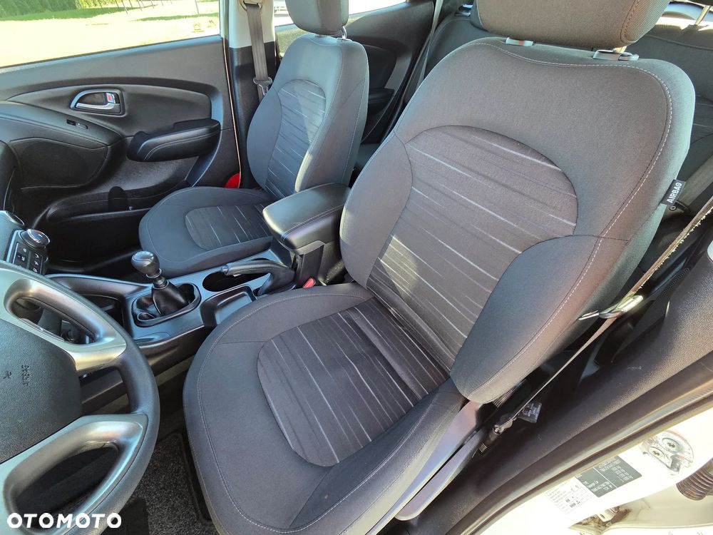 Hyundai ix35 1.6 GDI Classic 2WD - 17
