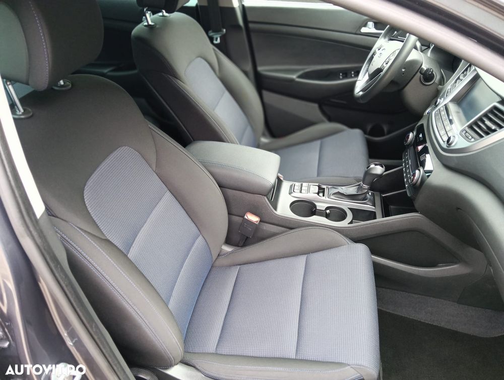 Hyundai Tucson blue 1.7 CRDi 2WD DCT Style - 18