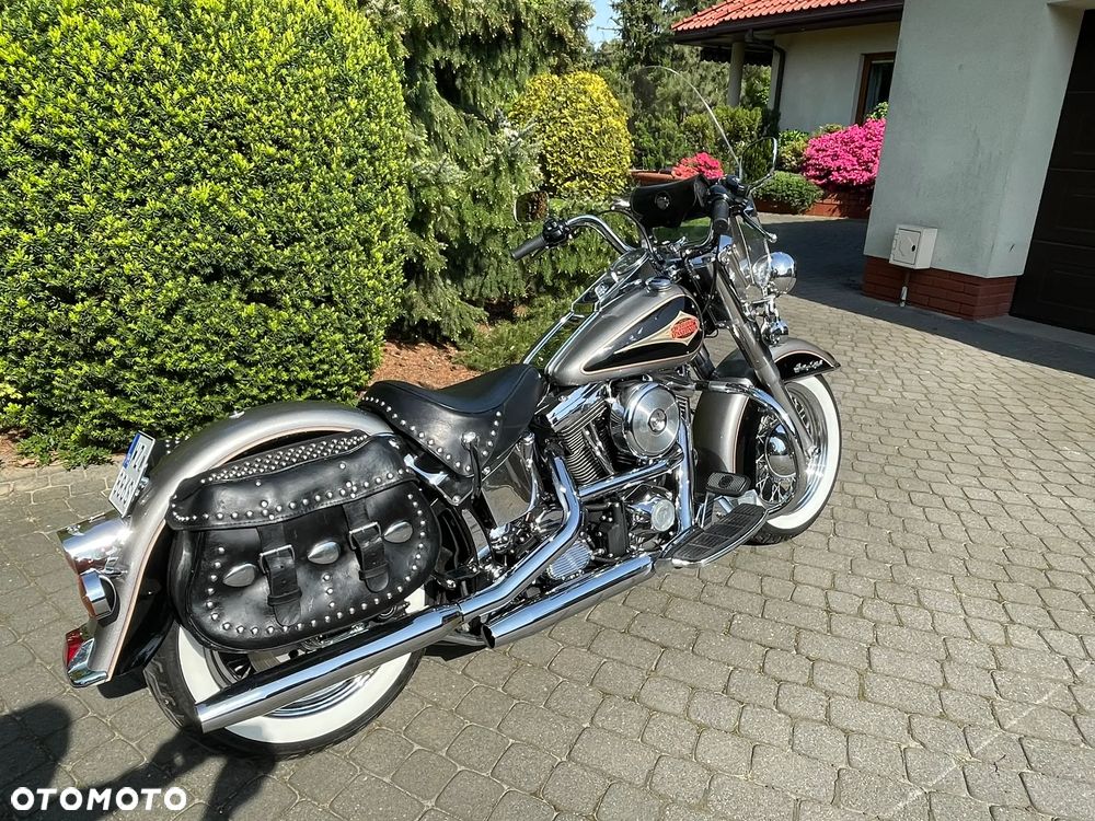 Harley-Davidson Softail Heritage Classic - 11