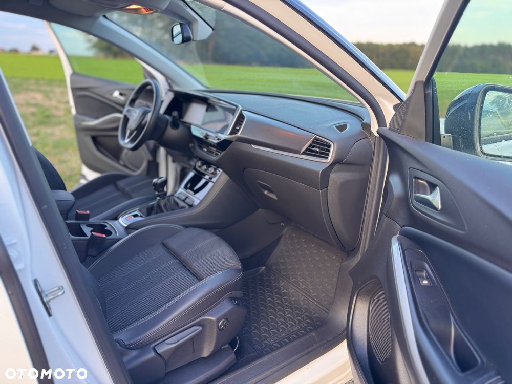 Opel Grandland 1.2 DI Business Elegance - 15
