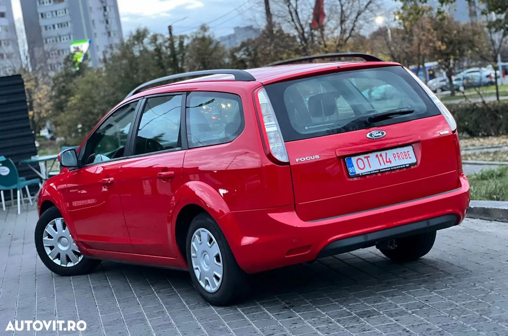 Ford Focus 1.6 TDCi ECOnetic 99g Start-Stopp-System Champions Edition - 4