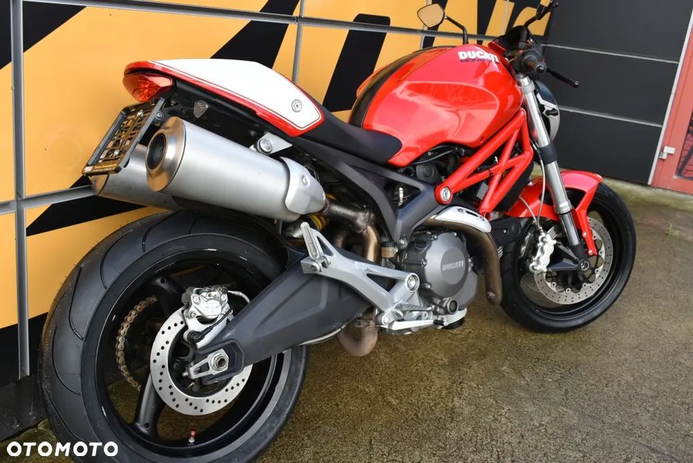 Ducati Monster - 29