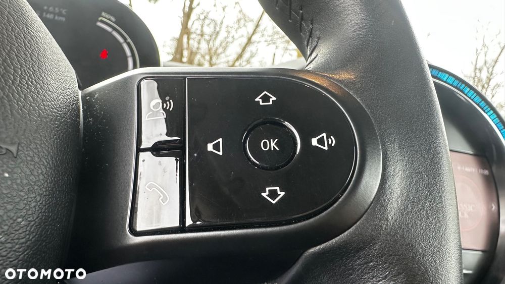 MINI Cooper SE Resolute Edition - 19