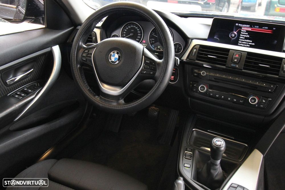 BMW 318 d Touring Pack M - 16