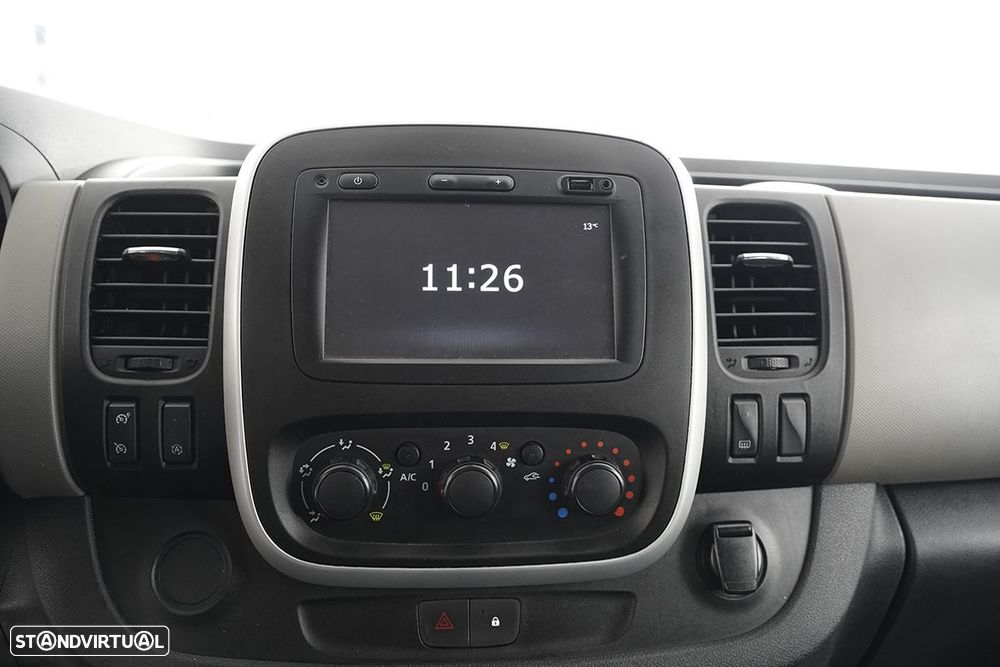 Renault Trafic 1.6 dCi L2H1 1.2T SS - 8
