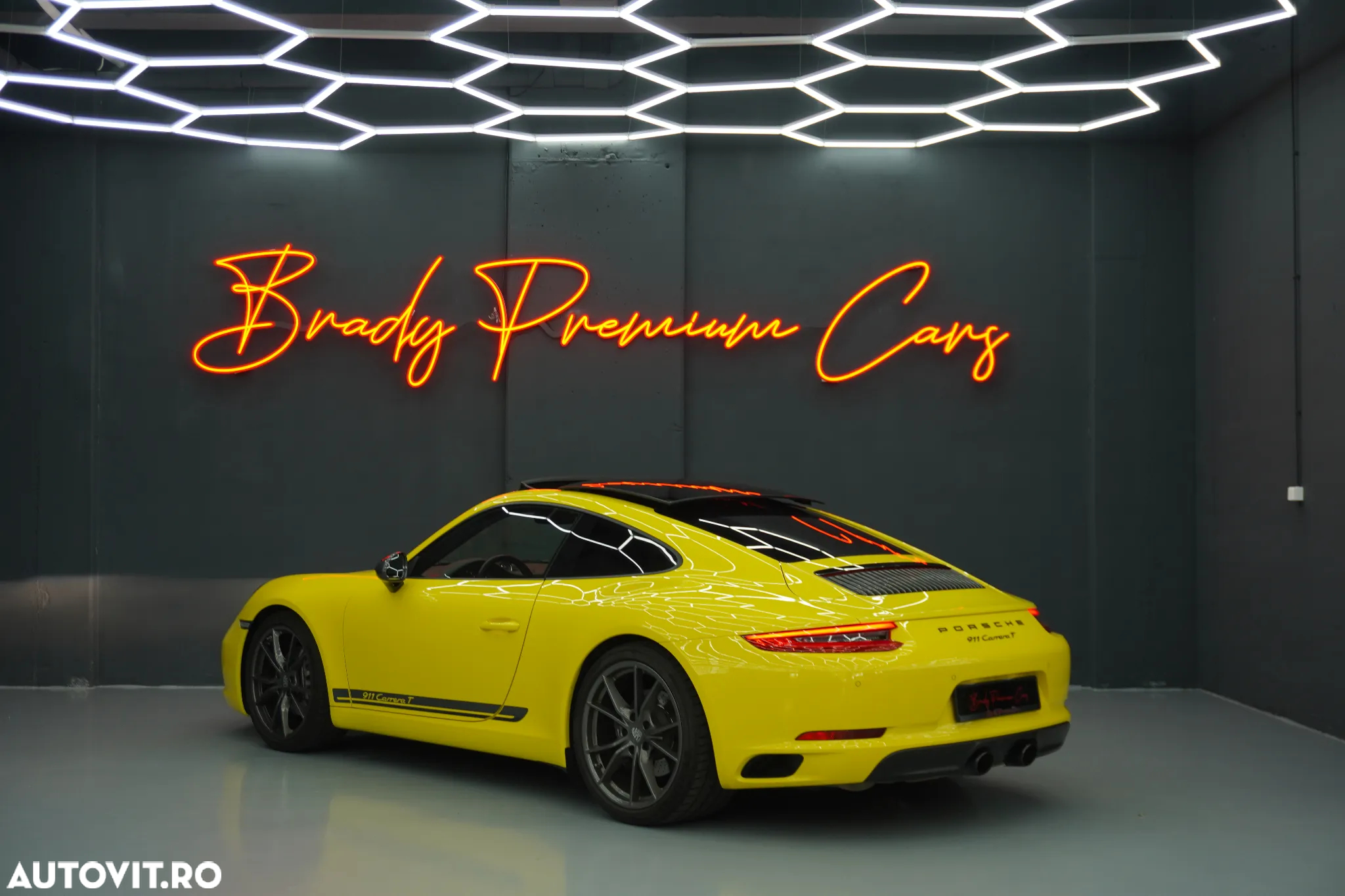 Porsche 911 Carrera PDK - 35