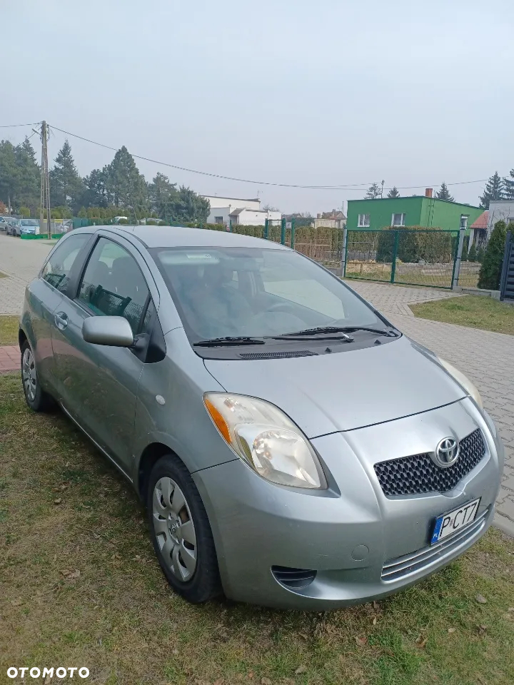 Toyota Yaris 1.5 - 3