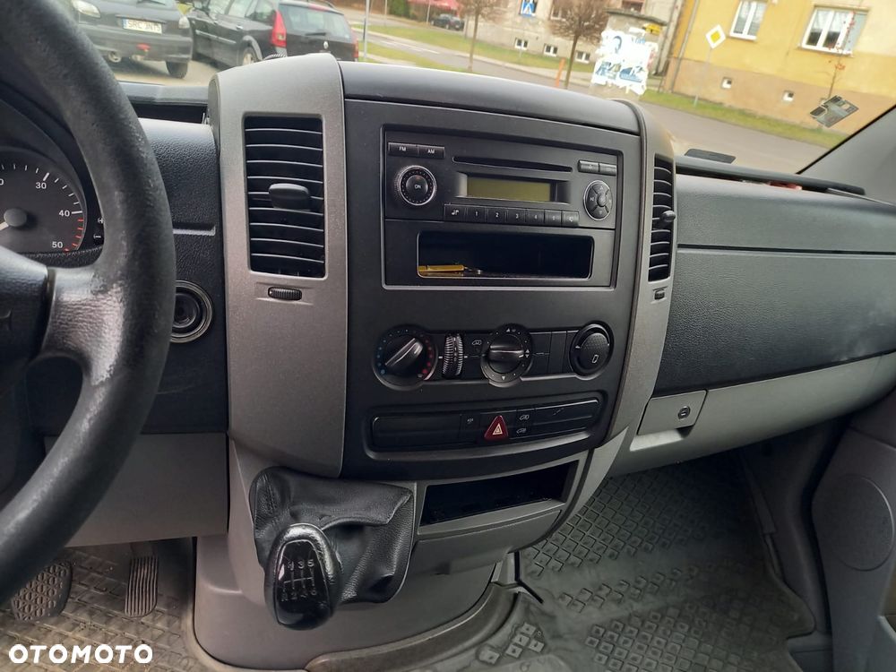 Mercedes-Benz SPRINTER - 12