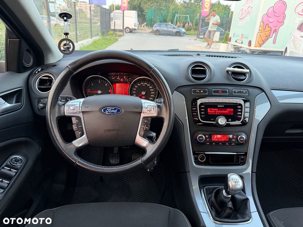 Ford Mondeo - 13