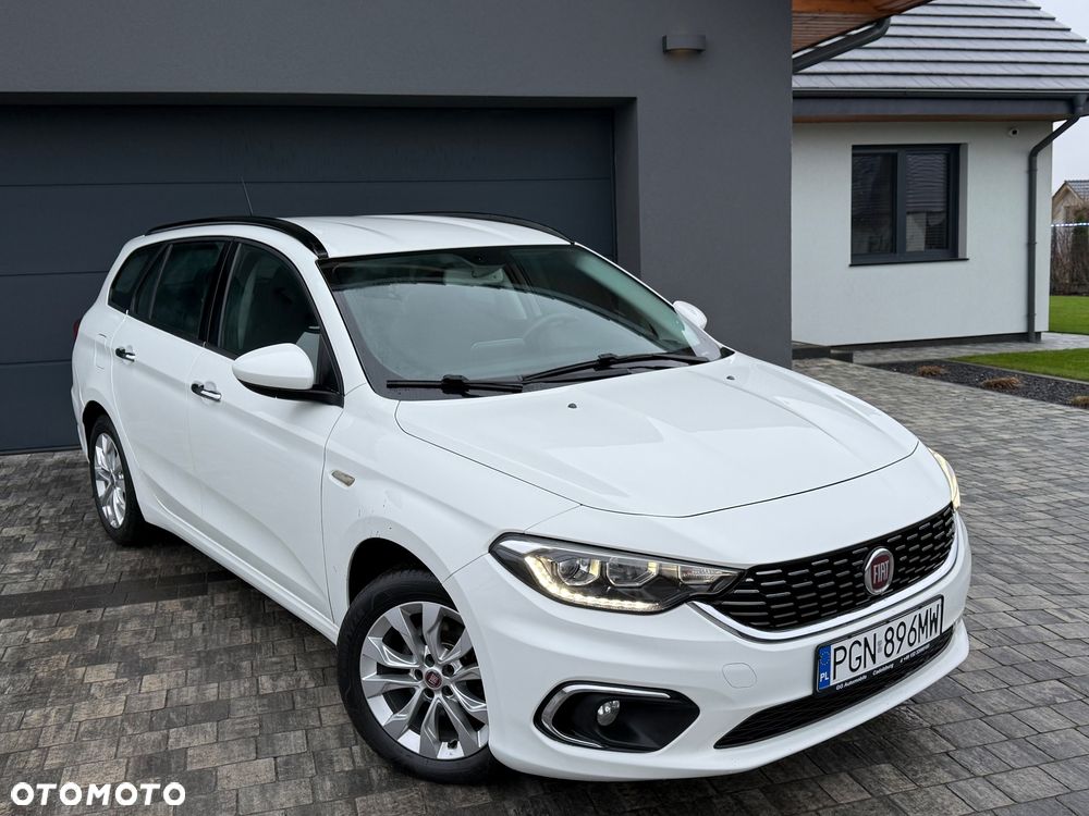 Fiat Tipo 1.4 T-Jet Lounge - 1