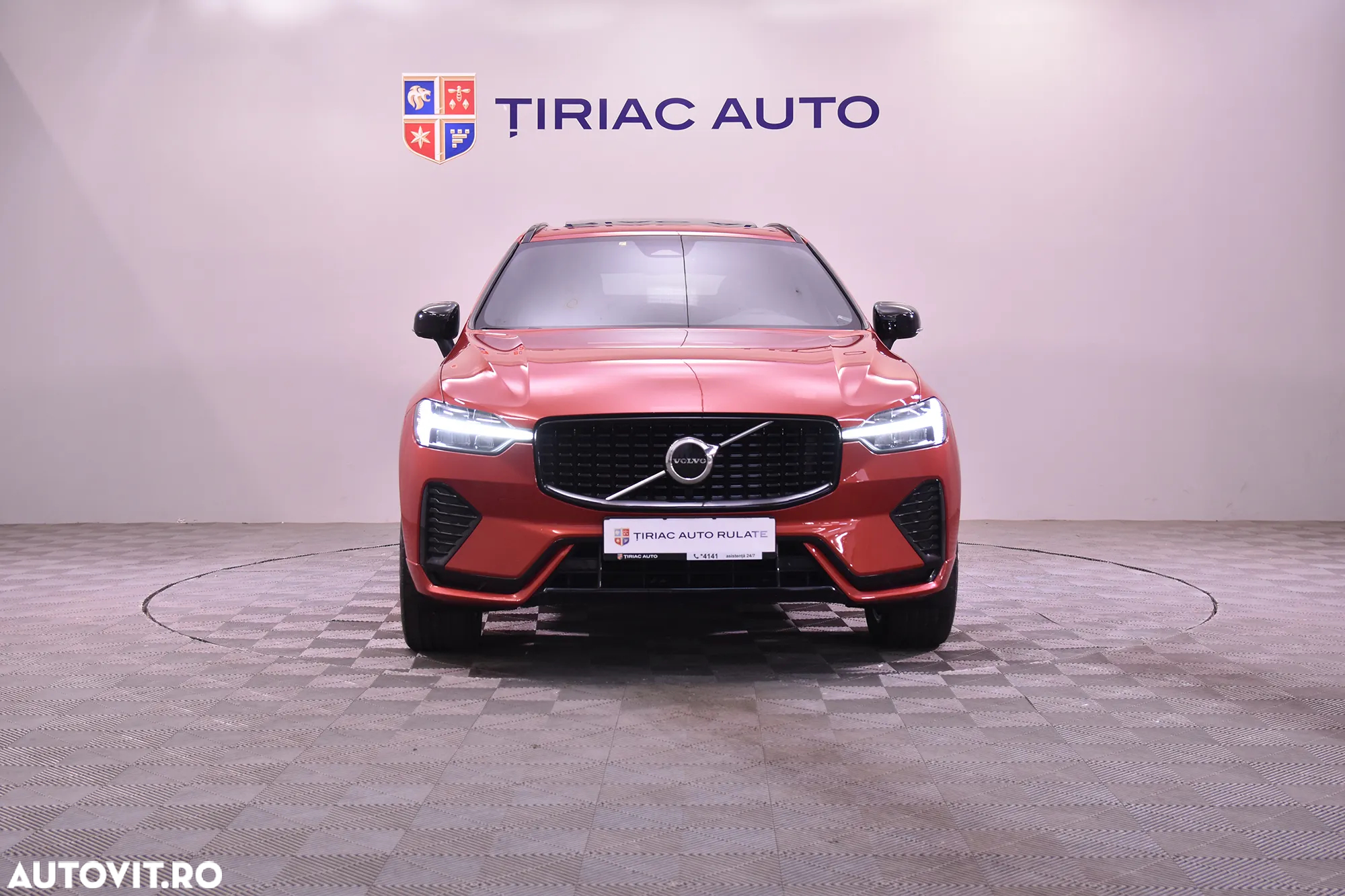 Volvo XC 60 B4 MHEV R-Design - 8